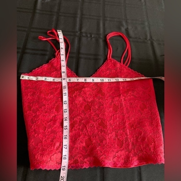 Vintage Victoria Secret Golden Label Lace Camisole Slip Top Size Medium - Picture 8 of 9